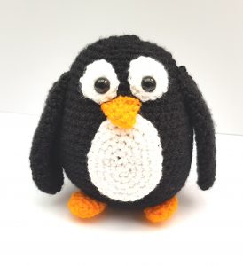 amigurumi animal - crochet penguin - www.thecrochetcraftco.co.uk